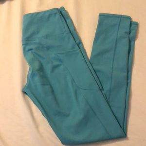 Never Worn IUGA yoga pants size small